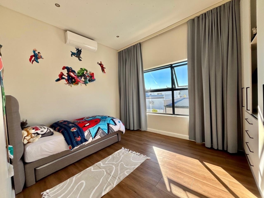 4 Bedroom Property for Sale in Sandown Western Cape
